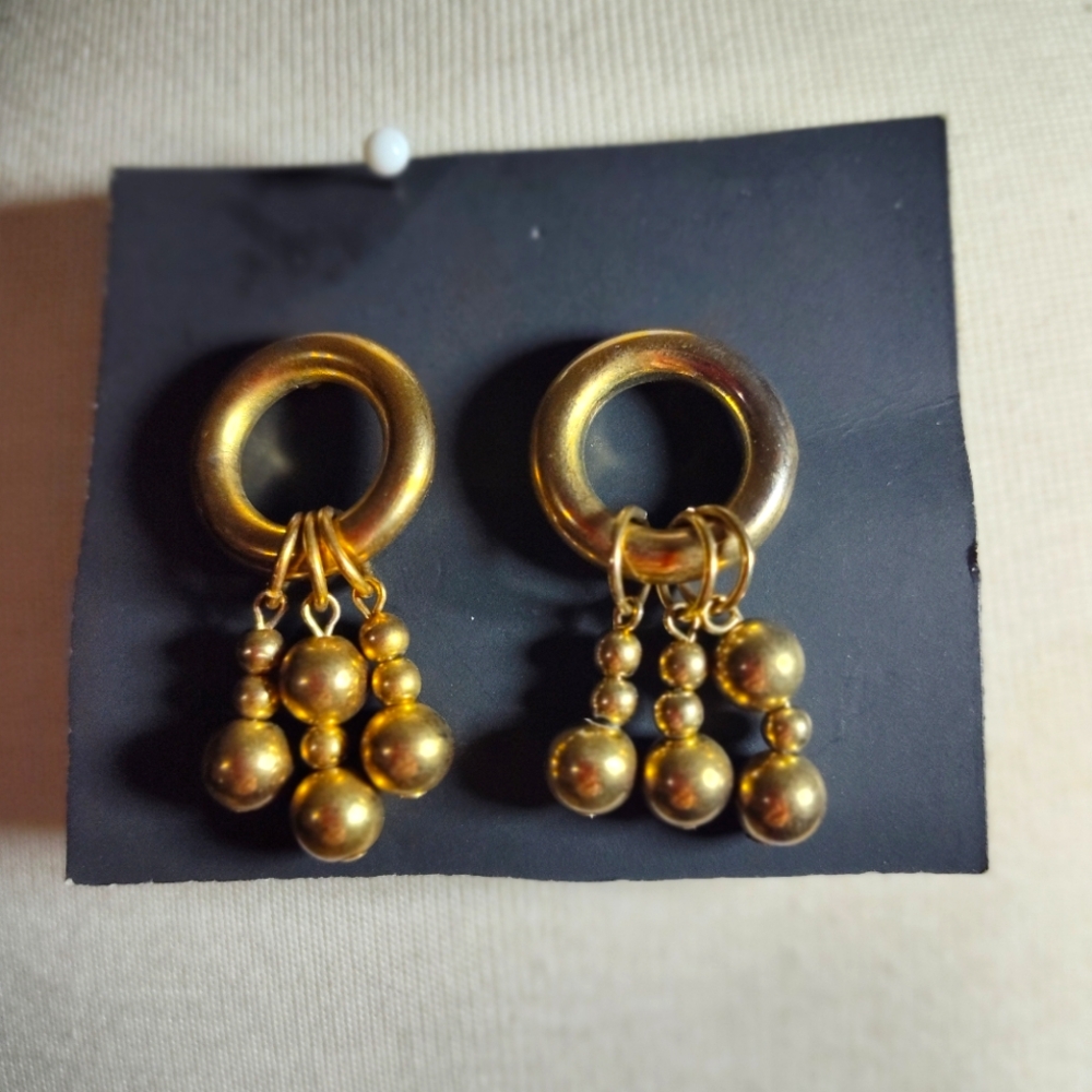Gold Hoop With Dangle Beads